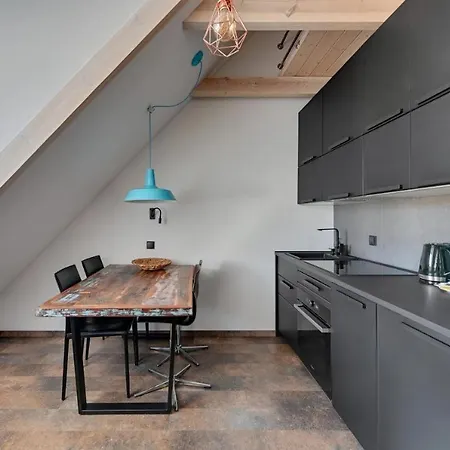 Apartmán Cozy Loft With Old Town View - Free Parking